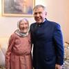 Рустам Минниханов поздравил жительницу Казани со столетним юбилеем