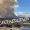 В Елабужском районе загорелись поля