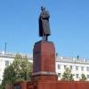 Татарские националисты предлагают снести памятники Ленину и Вахитову