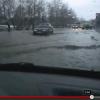 Потоп на Дементьева: как проехать глубокую лужу в половодье? (ВИДЕО) 