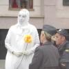 Живая скульптура появилась на улице Казани (ФОТО)