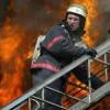 В Казани горит завод строительных конструкций