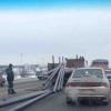 В Татарстане из «КАМАЗа» прямо на дорогу выпали трубы (ФОТО)